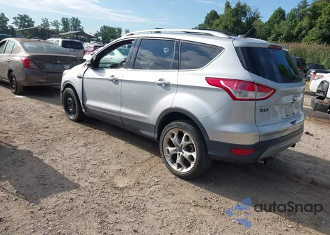 2013 Ford Escape Titanium z USA, uszkodzony, nr VIN 1FMCU9J97DUC42250
